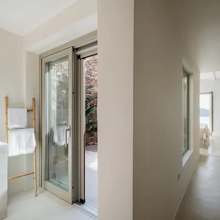 Phi Serifos Livadi (Serifos)