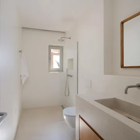 Phi Serifos Villa *